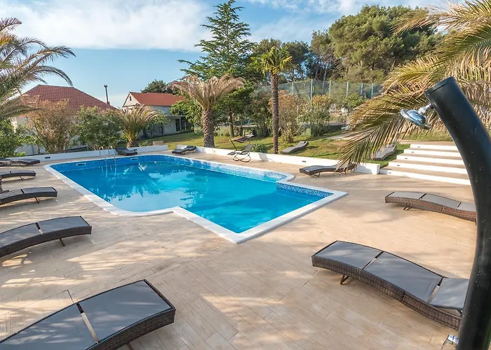 Modern With Pool *