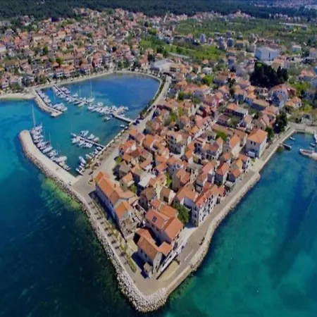 Holiday home Modern With Pool *