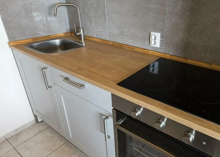 Vakantiehuis Modern With Pool Bibinje